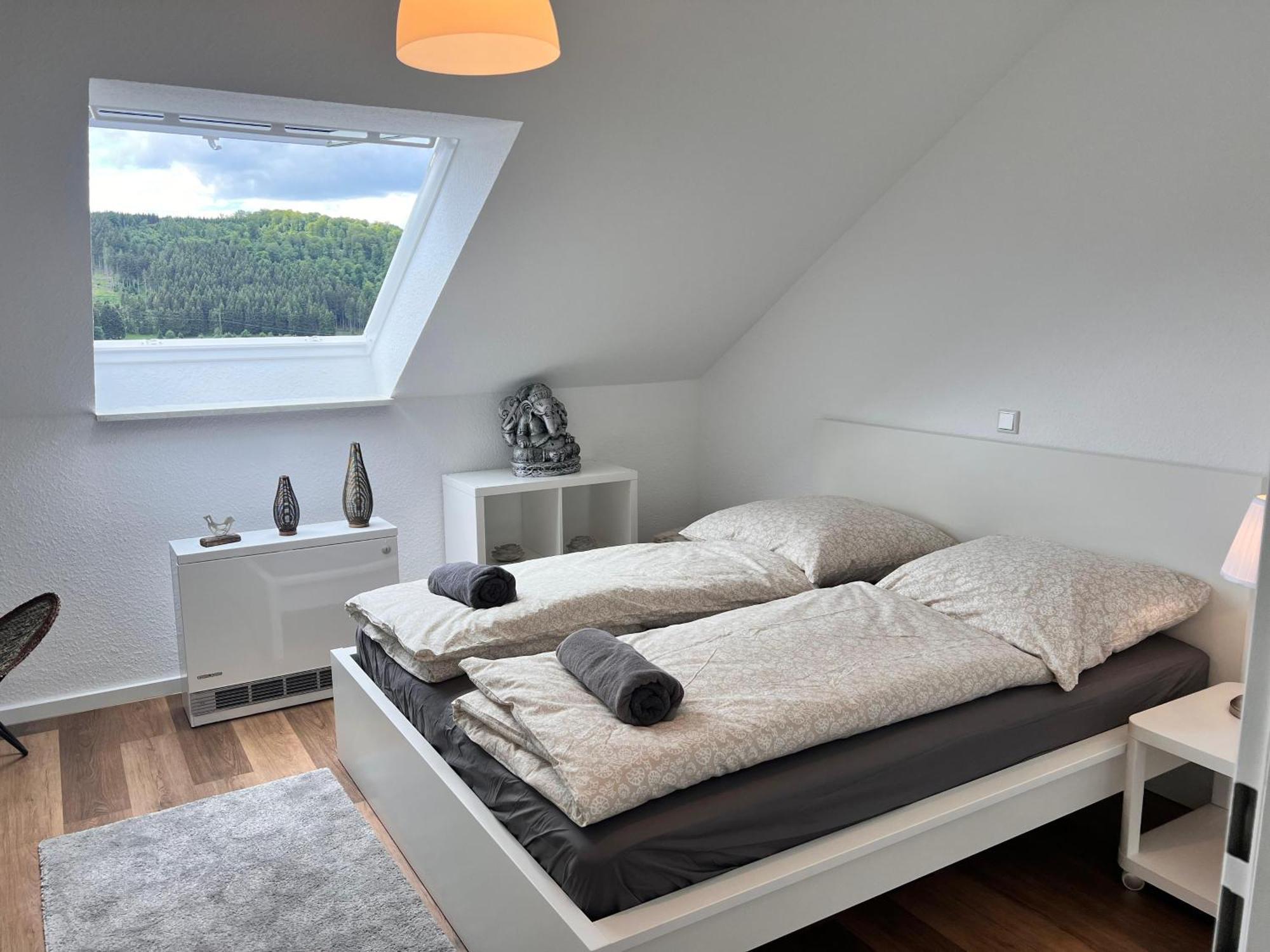 Gemuetliche 3-Zimmer-Wohnung Mit Panoramablick Und Kostenlosem Ueberdachten Parkplatz ヴィンターベルク エクステリア 写真